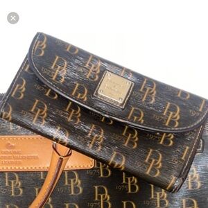 Dooney & Bourke Black and Gold Wallet